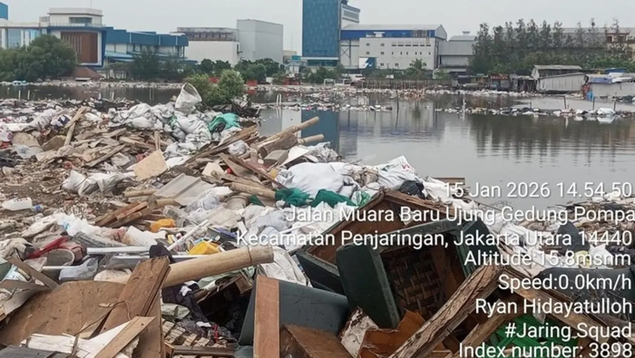 Tumpukan Sampah di Tanggul Muara Baru Jakut Viral, Pemkot Jakarta Utara Langsung Bergerak Tumpukan Sampah di Tanggul Muara Baru Jakut Viral, Pemkot Jakarta Utara Langsung Bergerak