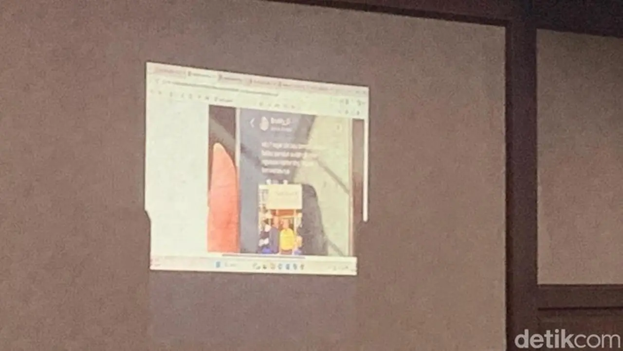 Foto Eks Ketua MA hingga Chat ‘Anak MU1 Dibidik KPK’ Muncul di Sidang Kasus Minyak Goreng Foto Eks Ketua MA hingga Chat ‘Anak MU1 Dibidik KPK’ Muncul di Sidang Kasus Minyak Goreng