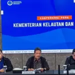 Menteri KKP: Pencarian Korban Pesawat ATR 42-500 Jatuh Diserahkan ke Basarnas dan KNKT