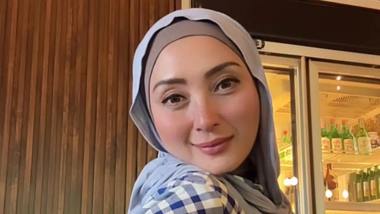 Della Puspita Buka Pintu Maaf untuk Suami, Tunggu Bukti Perubahan Nyata Della Puspita Buka Pintu Maaf untuk Suami, Tunggu Bukti Perubahan Nyata