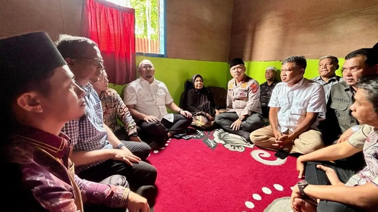 Andre Rosiade Ungkap Kendala Pembangunan Jembatan dan Jalan Rusak di Pasaman Andre Rosiade Ungkap Kendala Pembangunan Jembatan dan Jalan Rusak di Pasaman