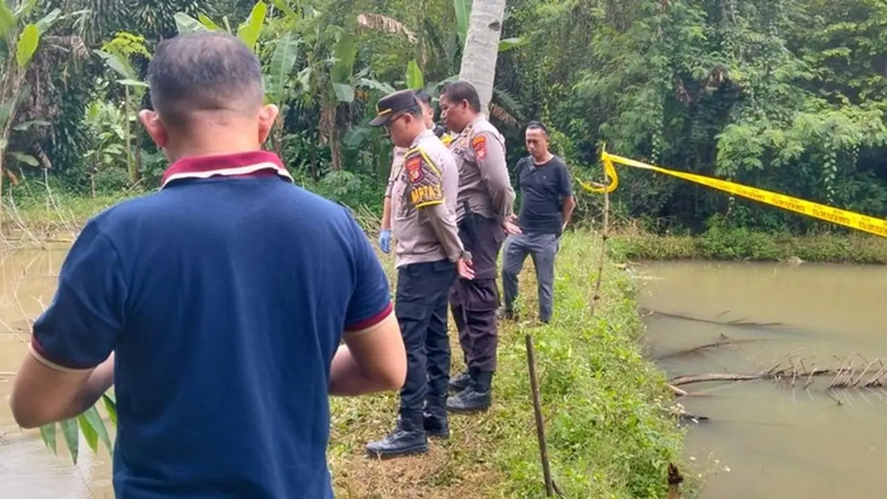 Mayat Bayi Mengambang di Empang Bogor, Warga Awalnya Mengira Boneka Mayat Bayi Mengambang di Empang Bogor, Warga Awalnya Mengira Boneka