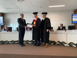 Ali Fikri Raih Doktor Ilmu Hukum, Disertasi Fokus Konsep Ganti Rugi Korban Korupsi