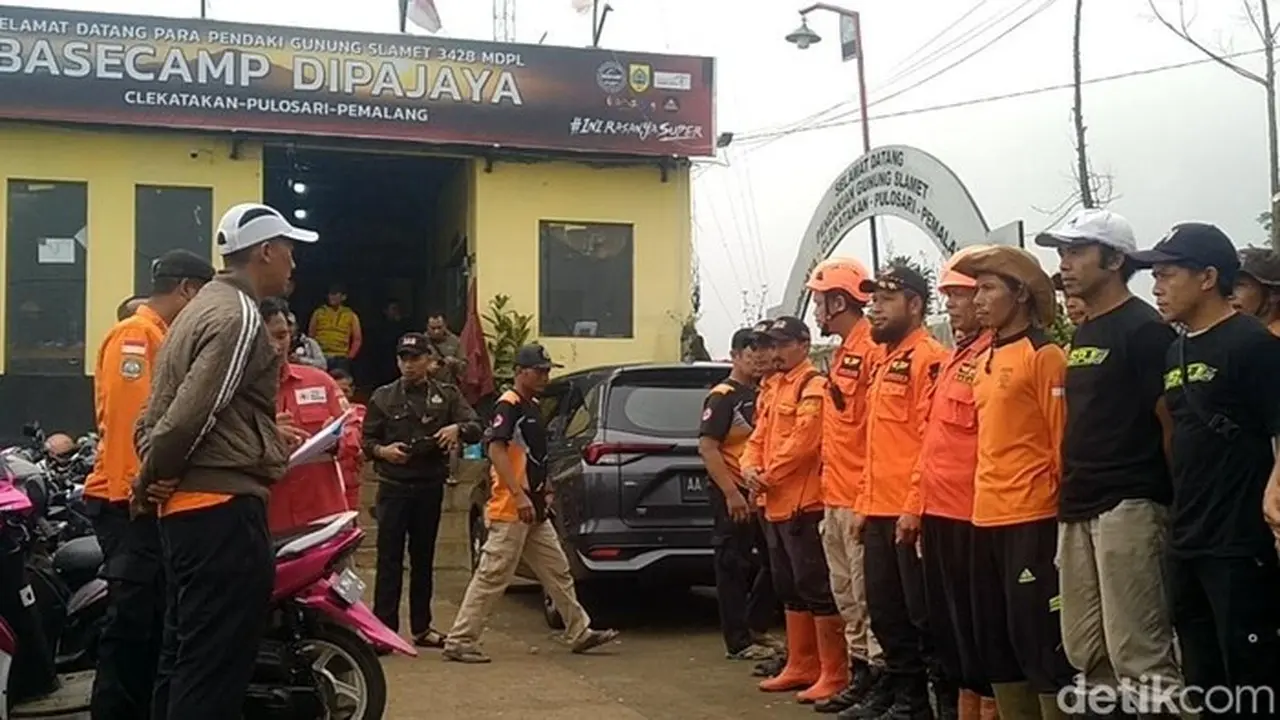 Pendaki Syafiq Hilang di Gunung Slamet, Komunikasi Terakhir dengan Keluarga Ungkap Rencana Tak Terduga Pendaki Syafiq Hilang di Gunung Slamet, Komunikasi Terakhir dengan Keluarga Ungkap Rencana Tak Terduga