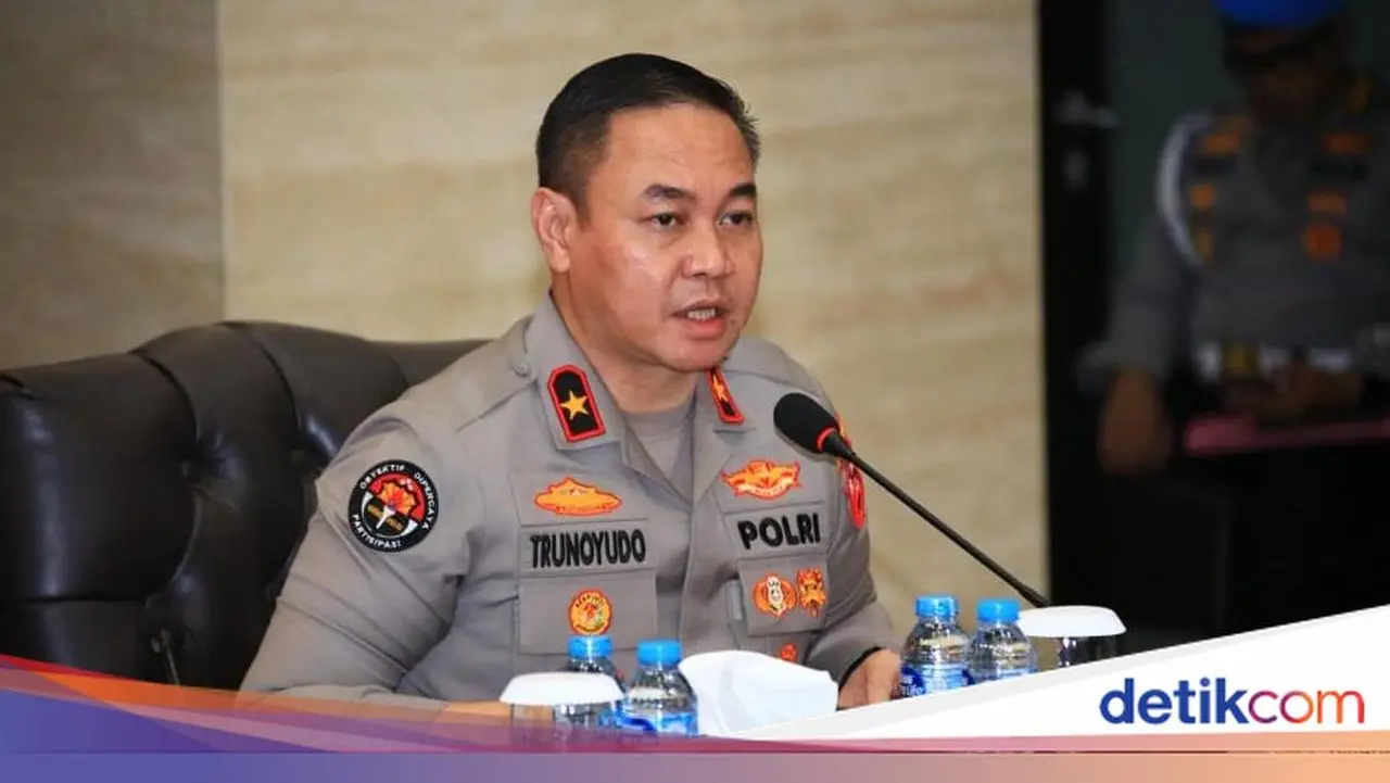 Mahkamah Konstitusi Tolak Gugatan Polisi Isi Jabatan Sipil, Polri Hormati Putusan Mahkamah Konstitusi Tolak Gugatan Polisi Isi Jabatan Sipil, Polri Hormati Putusan