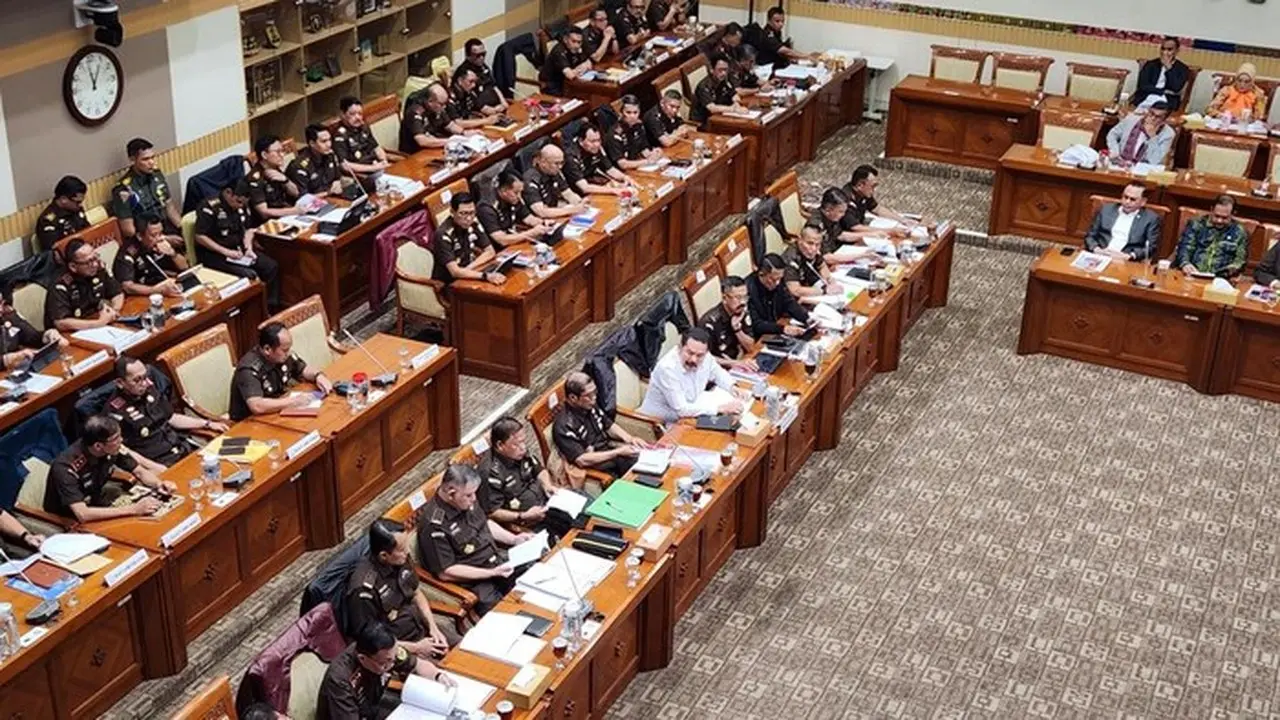 Jaksa Agung Usulkan Tambahan Anggaran Rp 7,49 Triliun untuk Kejaksaan di 2026 Jaksa Agung Usulkan Tambahan Anggaran Rp 7,49 Triliun untuk Kejaksaan di 2026