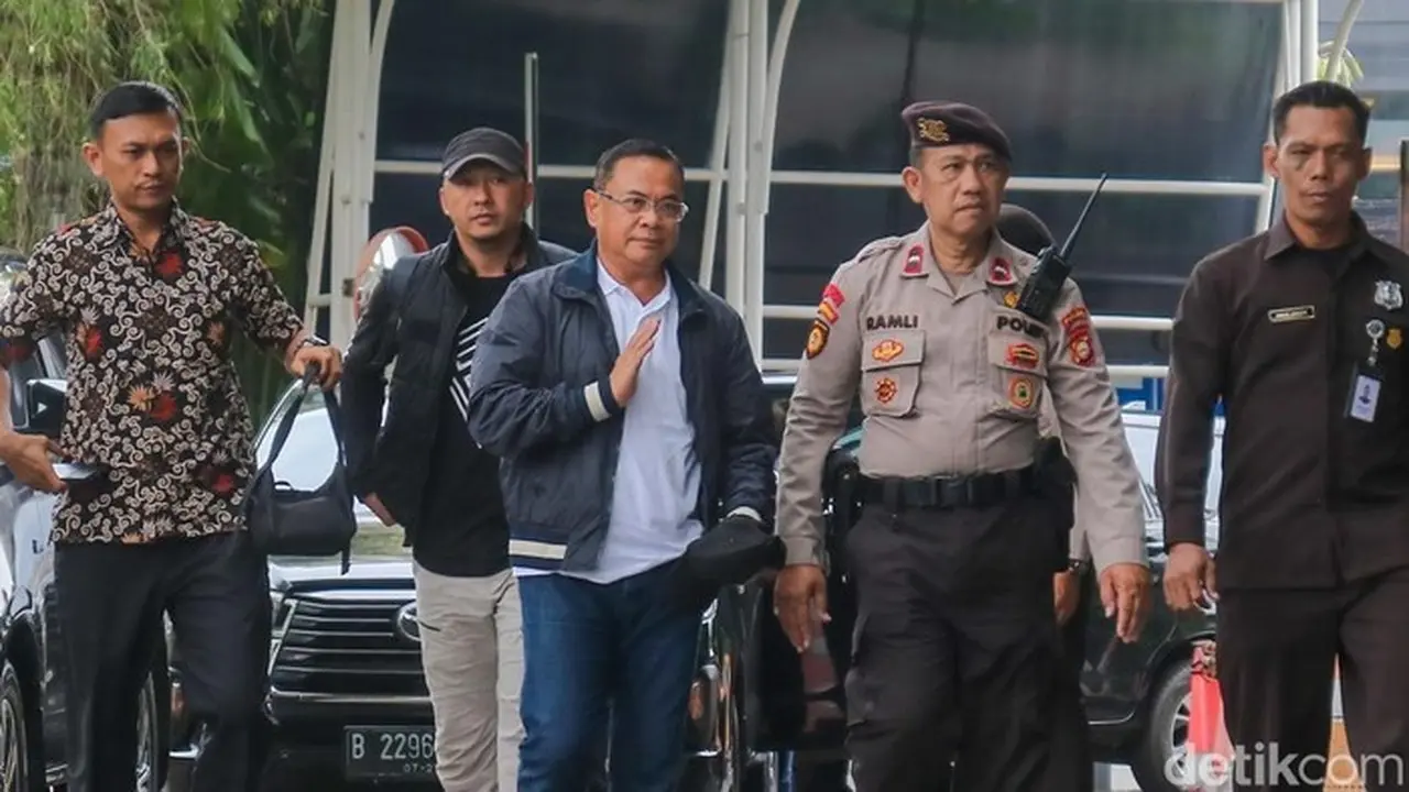 Bupati Pati Sudewo Terjaring OTT KPK Terkait Jual Beli Jabatan, Uang Miliaran Disita Bupati Pati Sudewo Terjaring OTT KPK Terkait Jual Beli Jabatan, Uang Miliaran Disita