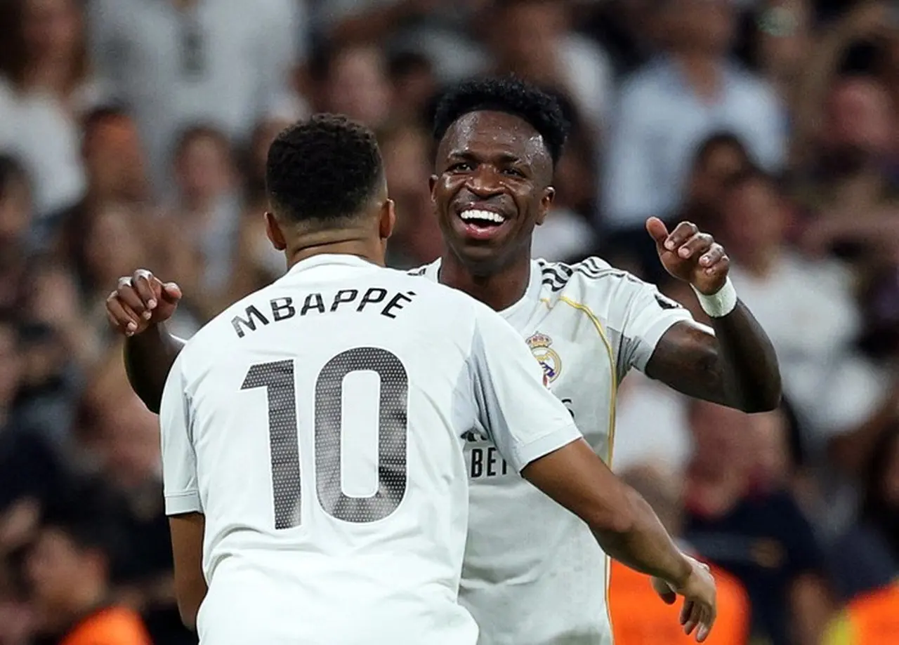 Kylian Mbappe Bela Vinicius Jr, Sebut Real Madrid Masih Membutuhkan Sang Penyerang Brasil