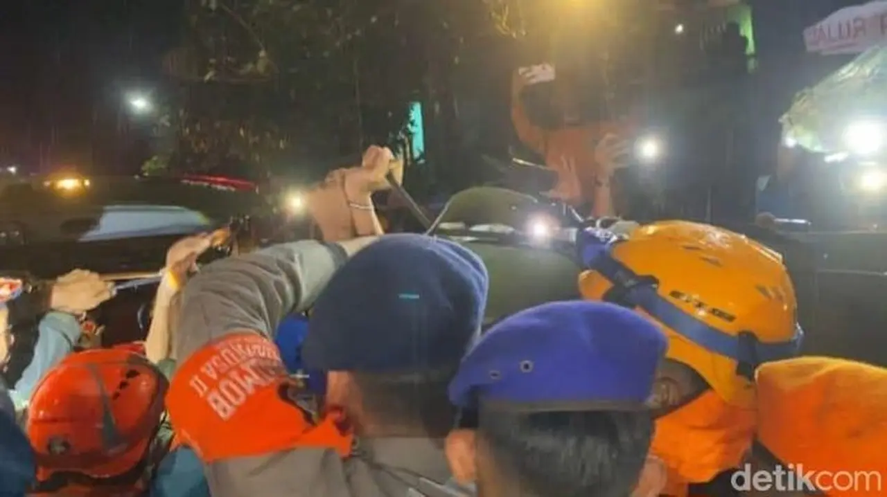 Jasad Pramugari ATR 42-500 Berhasil Dievakuasi dari Lereng Gunung Bulusarung Pangkep