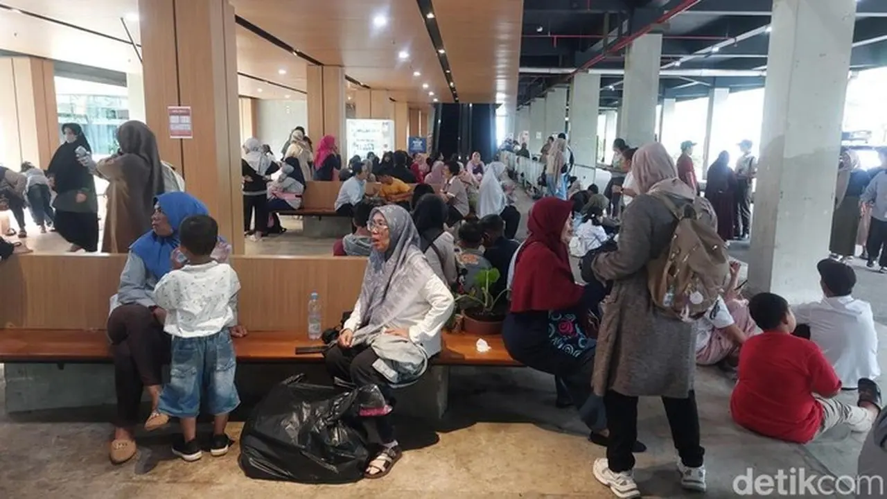 Antusiasme Tinggi, Tiket Planetarium TIM Ludes Terjual Sejak Pagi Hari
