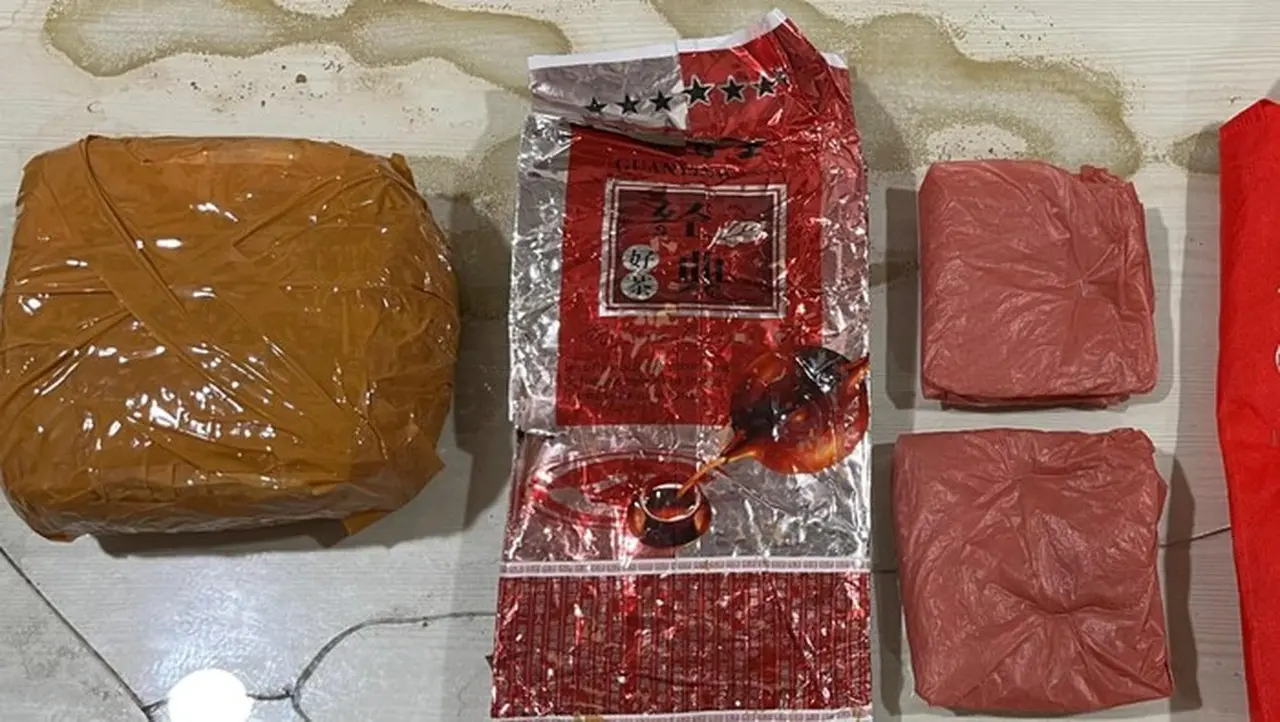 BNNP DKI Jakarta Gagalkan Pengiriman 1,028 Kg Sabu dari Binjai, Tiga Tersangka Ditangkap BNNP DKI Jakarta Gagalkan Pengiriman 1,028 Kg Sabu dari Binjai, Tiga Tersangka Ditangkap