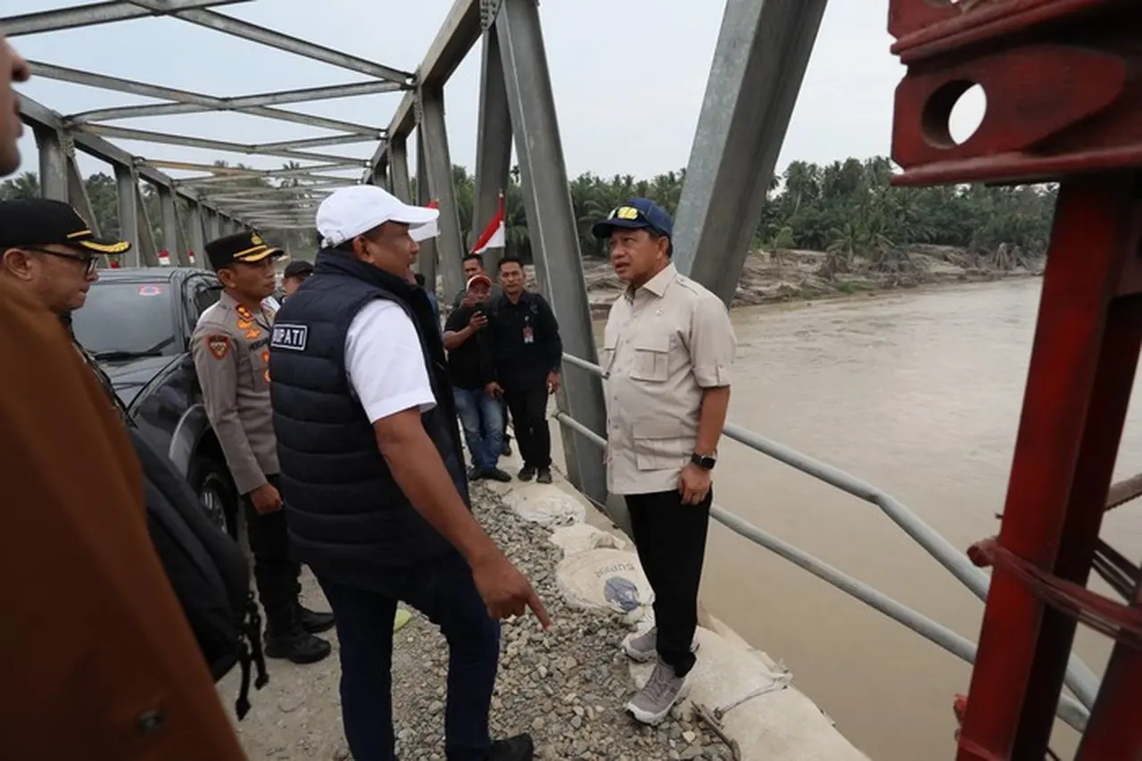 Mendagri Tito Karnavian Tinjau Jembatan Pascabencana di Bireuen, Dorong Percepatan Rehabilitasi Mendagri Tito Karnavian Tinjau Jembatan Pascabencana di Bireuen, Dorong Percepatan Rehabilitasi