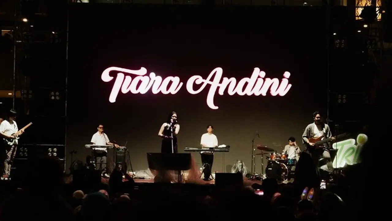 Tiara Andini dan Moluccan Soul Meriahkan Panggung Nusantara 2026 dengan Refleksi Akhir Tahun Tiara Andini dan Moluccan Soul Meriahkan Panggung Nusantara 2026 dengan Refleksi Akhir Tahun