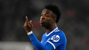 Vinicius Junior Tegaskan Komitmen Jangka Panjang di Real Madrid Meski Negosiasi Kontrak Tertunda