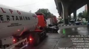 Gangguan Pintu Masuk Pelabuhan Priok Sebabkan Macet Parah di Jalan Yos Sudarso Jakarta Utara