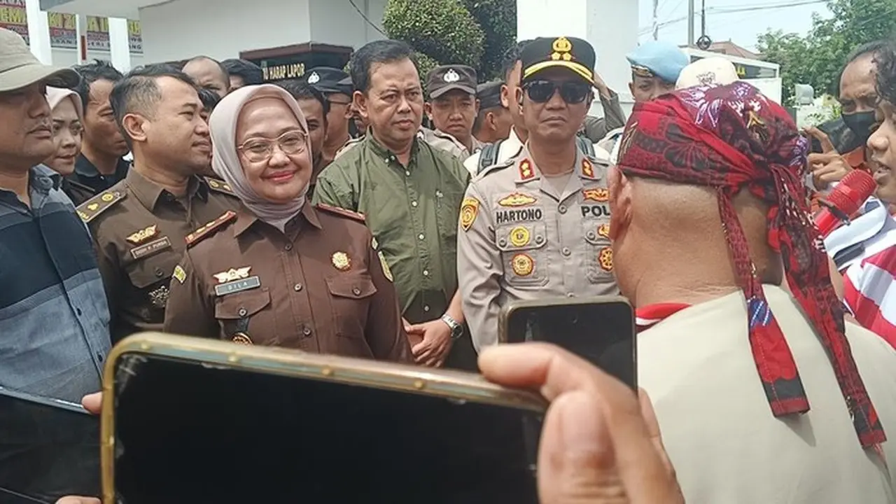 Kajari Sampang Diperiksa Kejaksaan Agung Terkait Dugaan Penyalahgunaan Wewenang Kajari Sampang Diperiksa Kejaksaan Agung Terkait Dugaan Penyalahgunaan Wewenang
