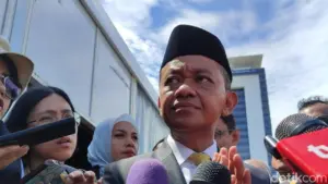 Bahlil: Saya Anggap Diri Gagal Jika Desa Masih Gelap Gulita Tanpa Listrik