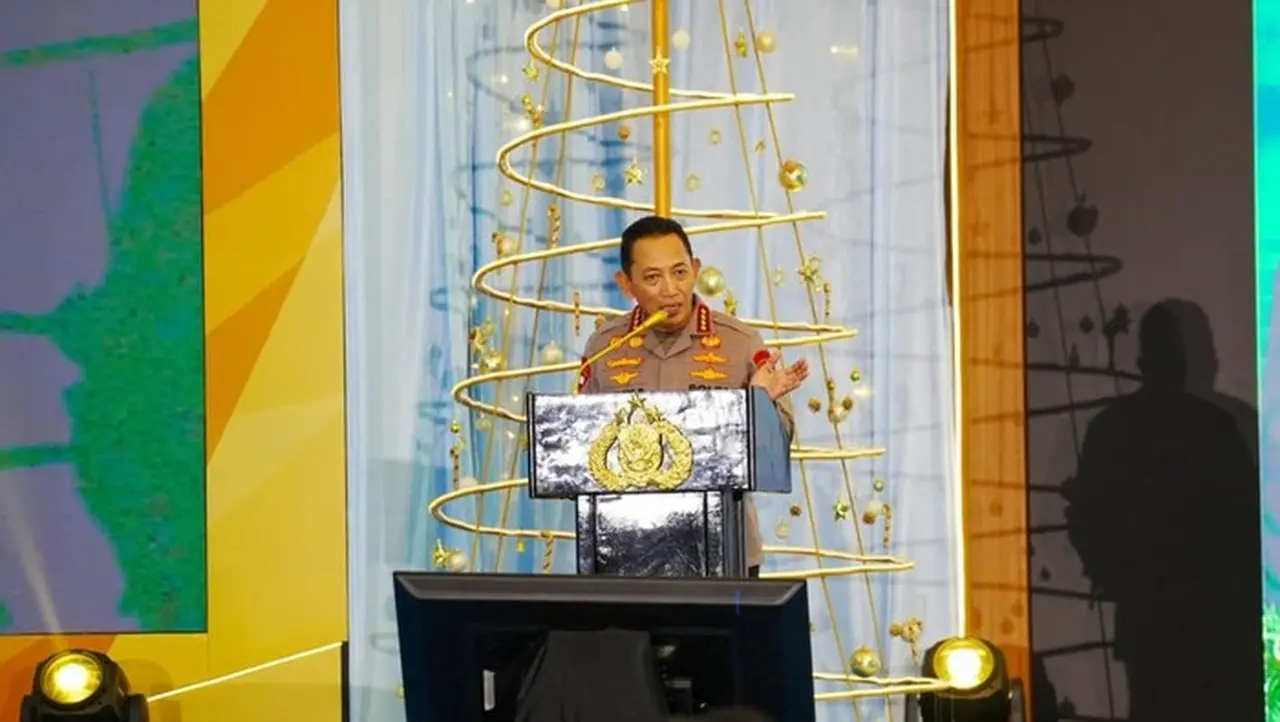 Kapolri Jenderal Listyo Sigit: Polri Harus Jadi Berkat Melalui Semangat Natal Kapolri Jenderal Listyo Sigit: Polri Harus Jadi Berkat Melalui Semangat Natal