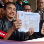 Tiga Tersangka Ijazah Palsu Diperiksa, Roy Suryo Hadir Temani di Polda Metro Jaya