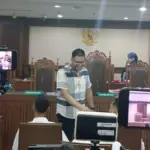 Ammar Zoni Keukeuh Minta Rekaman CCTV Sidang Diperlihatkan, Sebut Ada Intimidasi Ammar Zoni Keukeuh Minta Rekaman CCTV Sidang Diperlihatkan, Sebut Ada Intimidasi