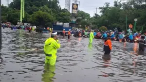 Banjir Jakarta Meluas: 80 RT dan 23 Ruas Jalan Terendam, Ketinggian Air Capai 110 cm