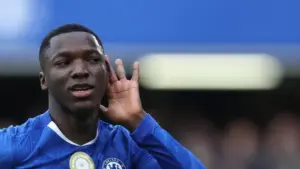 Moises Caicedo Pimpin Lini Tengah Chelsea dengan Gol Krusial ke Gawang Pafos