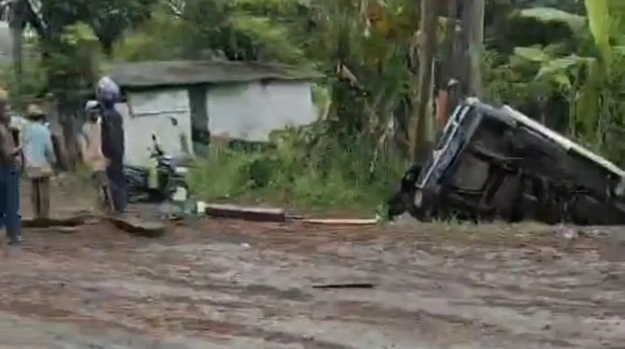 Kecelakaan Beruntun di Bogor: Ekskavator Tabrak 6 Kendaraan, 5 Orang Luka-luka