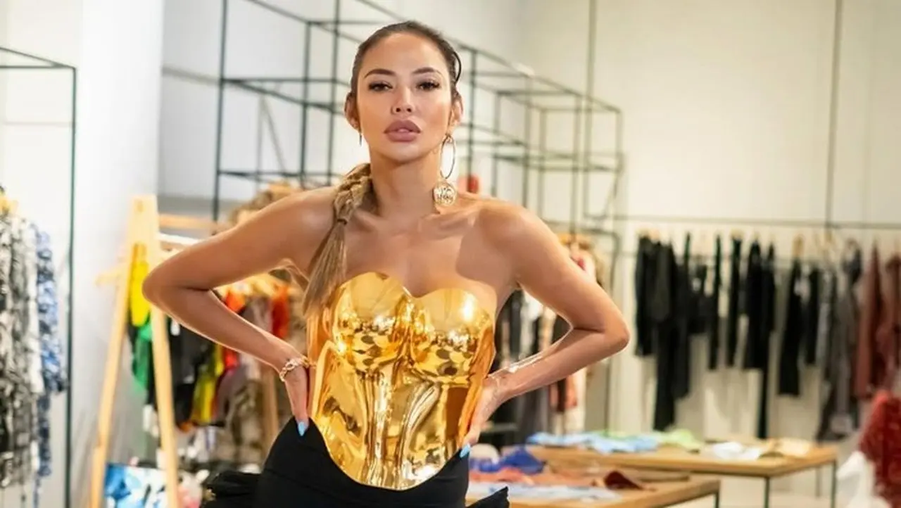 Sarah Sechan dan Shanty Ungkap Kisah Musuh Bebuyutan di MTV, Akur Setelah 6 Tahun Berkat Nia Dinata Sarah Sechan dan Shanty Ungkap Kisah Musuh Bebuyutan di MTV, Akur Setelah 6 Tahun Berkat Nia Dinata