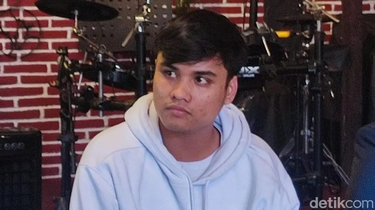 Kuasa Hukum: Ressa Rizky Ngaku Pernah Jadi Sopir Neneknya, Emilia Contessa, Dibayar Rp 2,5 Juta Kuasa Hukum: Ressa Rizky Ngaku Pernah Jadi Sopir Neneknya, Emilia Contessa, Dibayar Rp 2,5 Juta