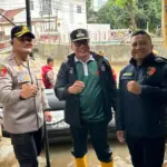 Banjir Pela Mampang: Polres Jaksel Siagakan Perahu Karet Bantu Mobilitas Warga