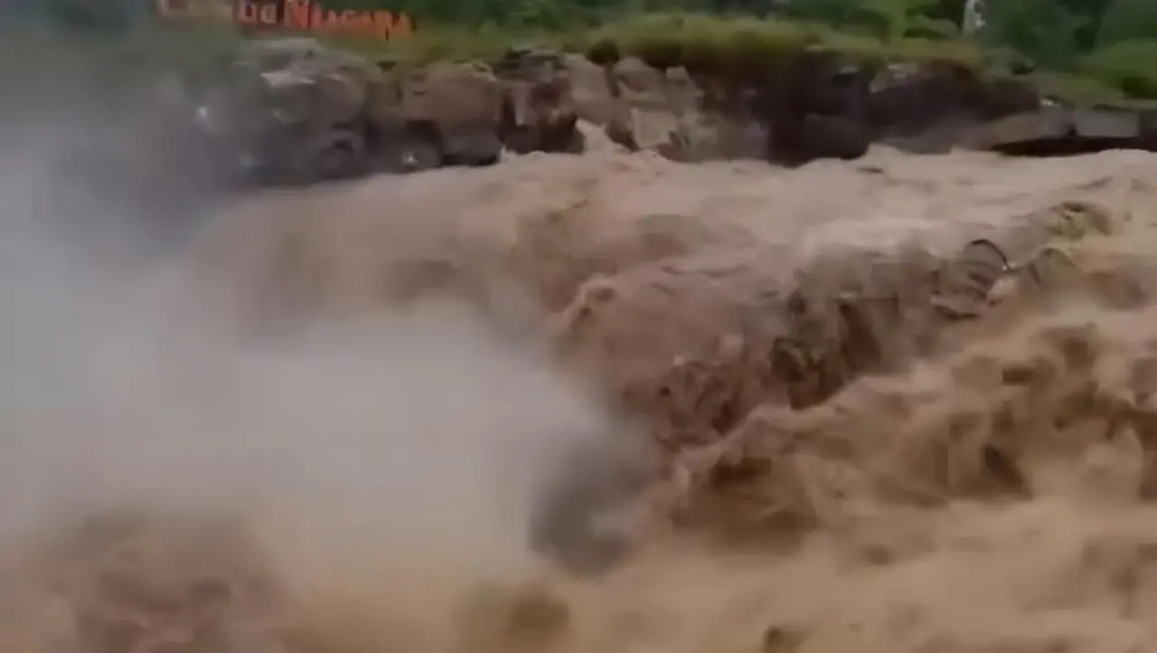 Sungai Cipamingkis Bogor Meluap Akibat Hujan Deras, Warga Bekasi Diimbau Waspada Dampak Banjir Sungai Cipamingkis Bogor Meluap Akibat Hujan Deras, Warga Bekasi Diimbau Waspada Dampak Banjir