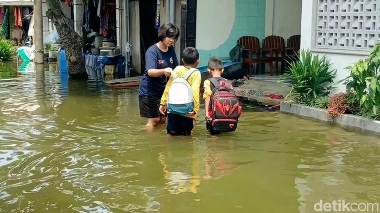 Tiga Daerah di Jawa Timur Masih Terendam Banjir, Lamongan Diperpanjang Status Tanggap Darurat