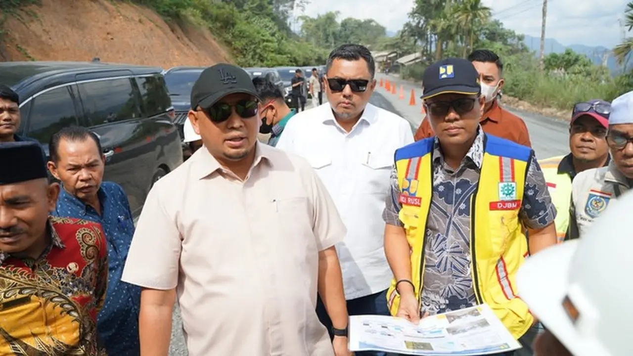 Andre Rosiade Pantau Jalan Payakumbuh-Sitangkai, Target Rampung Juli 2026 Andre Rosiade Pantau Jalan Payakumbuh-Sitangkai, Target Rampung Juli 2026