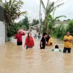 Banjir Pamarayan Serang Terjadi Empat Kali Sebulan, Warga Siapkan Rakit Darurat