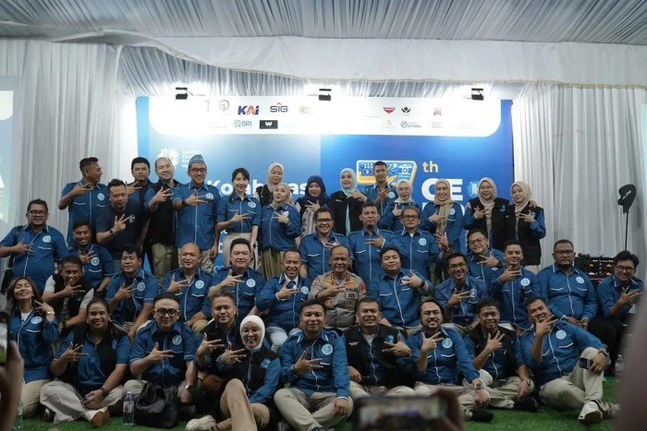 Gekrafs Rayakan HUT Ke-7 dengan Doa Bersama dan Tradisi Minang di Huntara Sumbar