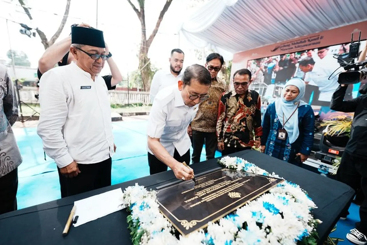 Menteri Kebudayaan Resmikan Gedung Abdullah Kamil, Dorong Ekosistem Kebudayaan Minangkabau Berkelanjutan Menteri Kebudayaan Resmikan Gedung Abdullah Kamil, Dorong Ekosistem Kebudayaan Minangkabau Berkelanjutan