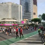 Warga Jakarta Manfaatkan CFD HI untuk Berolahraga di Tengah Cuaca Tak Menentu