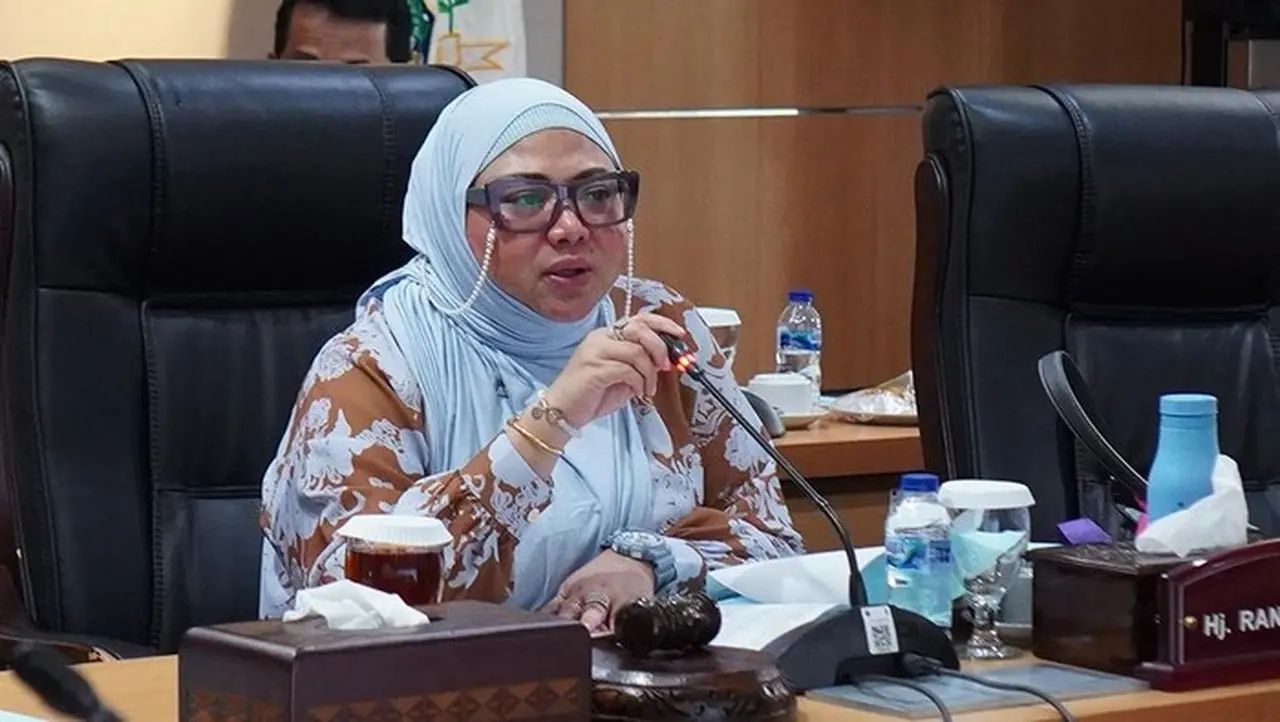 Banjir Jakarta Barat Terparah, Gerindra DKI Pertanyakan Kemungkinan Alihkan Air Kiriman Banjir Jakarta Barat Terparah, Gerindra DKI Pertanyakan Kemungkinan Alihkan Air Kiriman