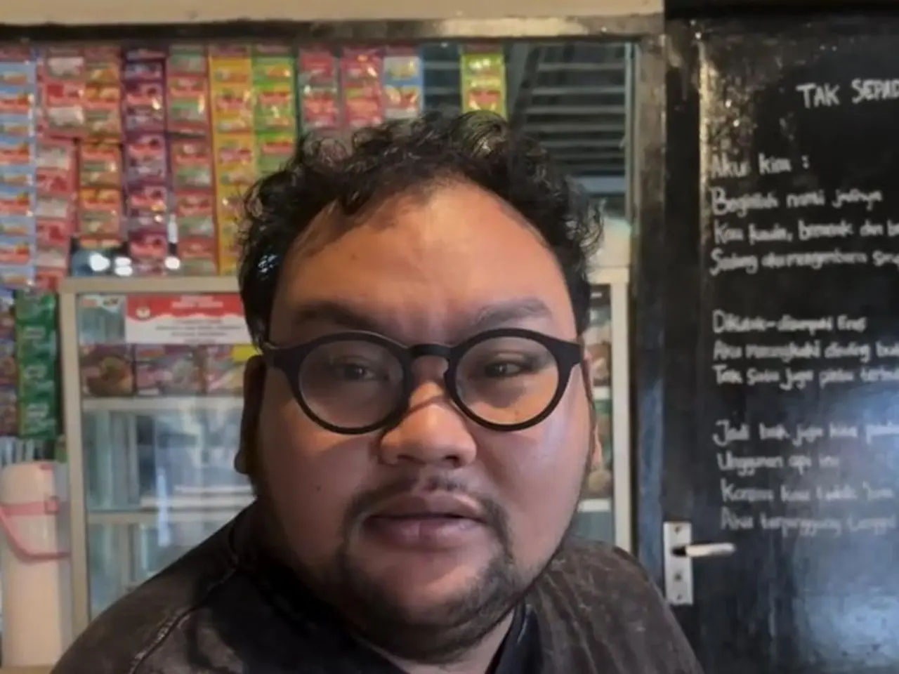 Fico Fachriza Ubah Pengalaman Kelam Judol dan Pinjol Jadi Materi Stand Up Comedy