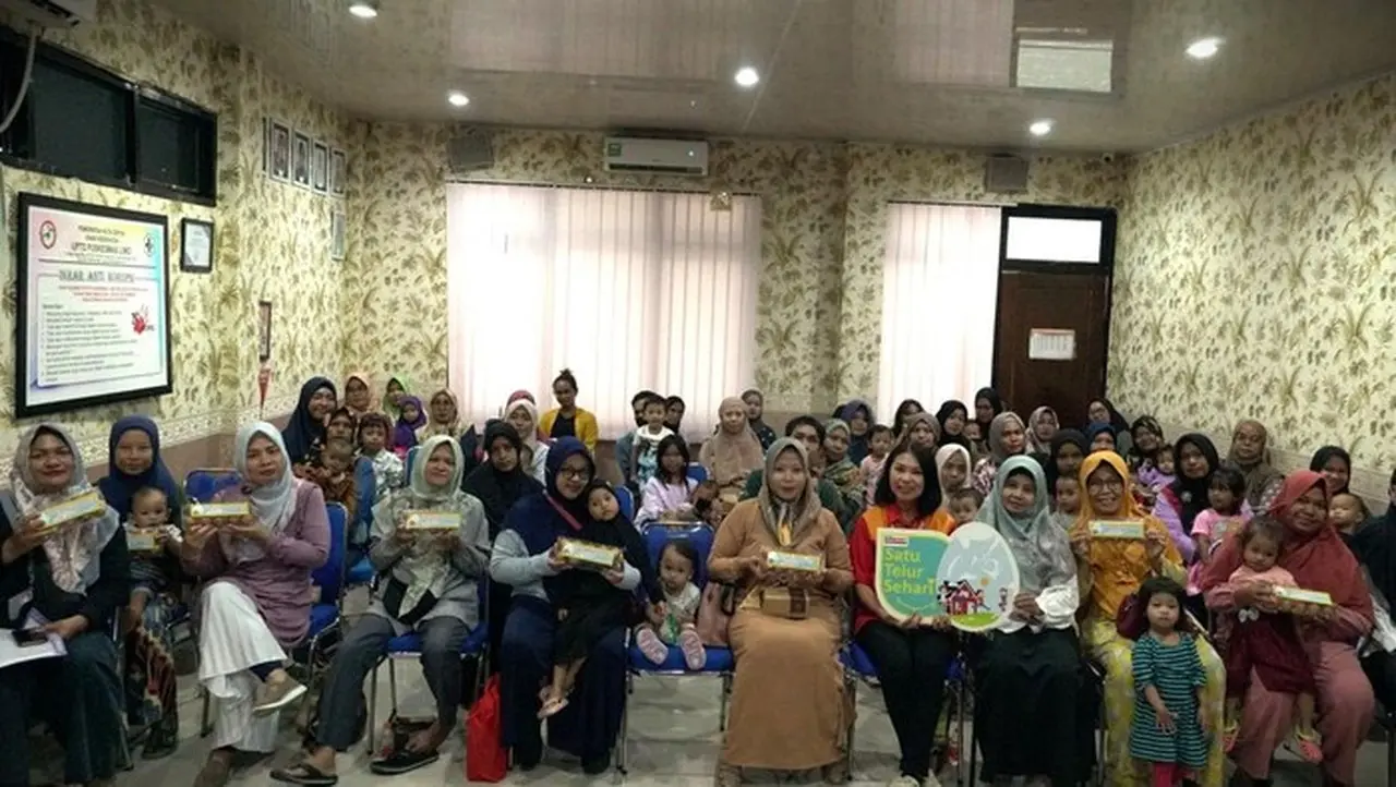 Alfamart Salurkan 510.000 Telur untuk Cegah Stunting di Hari Gizi Nasional 2026