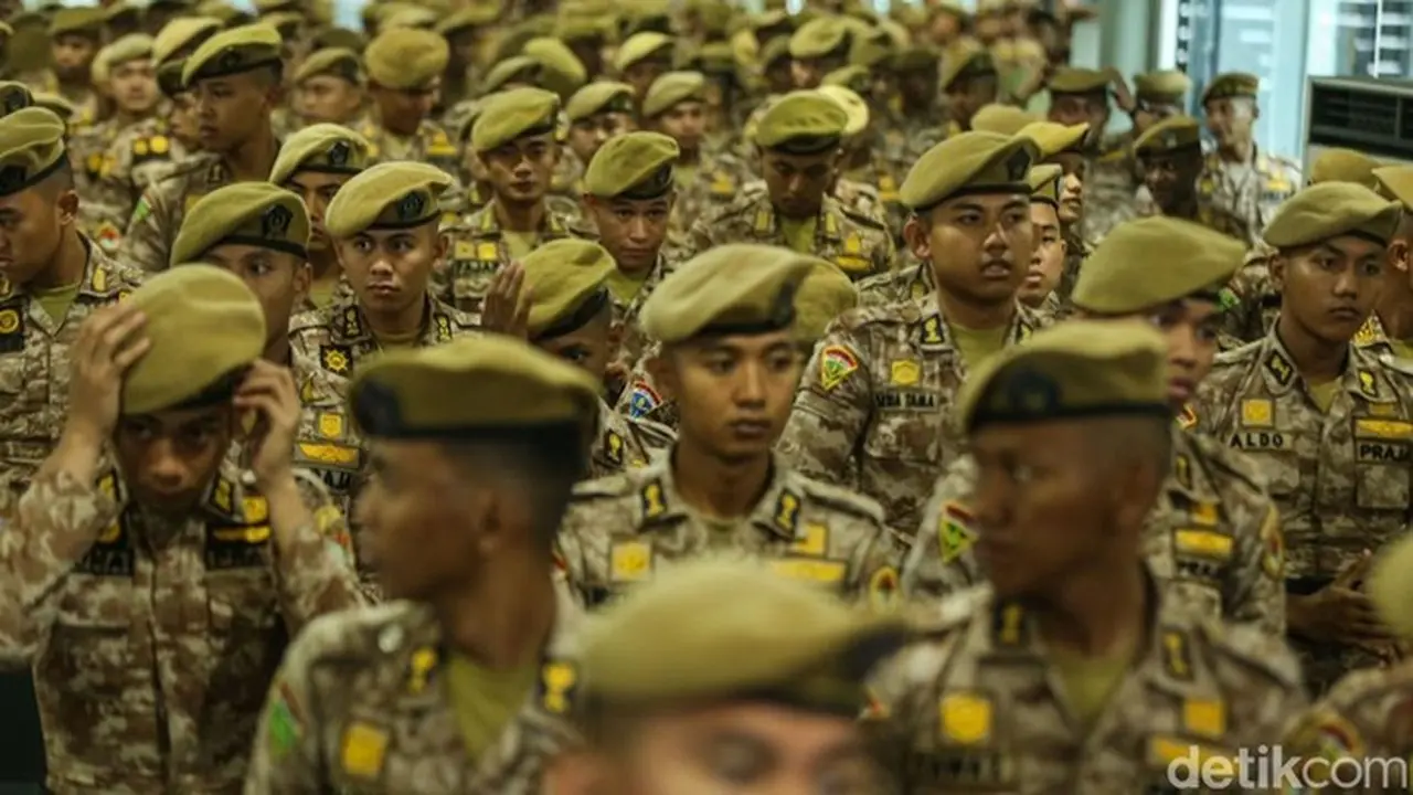 Prabowo Instruksikan Siswa Sekolah Kedinasan Bantu Korban Bencana, Ribuan Praja IPDN Dikerahkan ke Aceh Tamiang Prabowo Instruksikan Siswa Sekolah Kedinasan Bantu Korban Bencana, Ribuan Praja IPDN Dikerahkan ke Aceh Tamiang