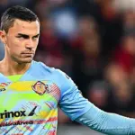 Kiper Timnas Indonesia Emil Audero Tertinggal Bus Usai Laga Sassuolo vs Cremonese