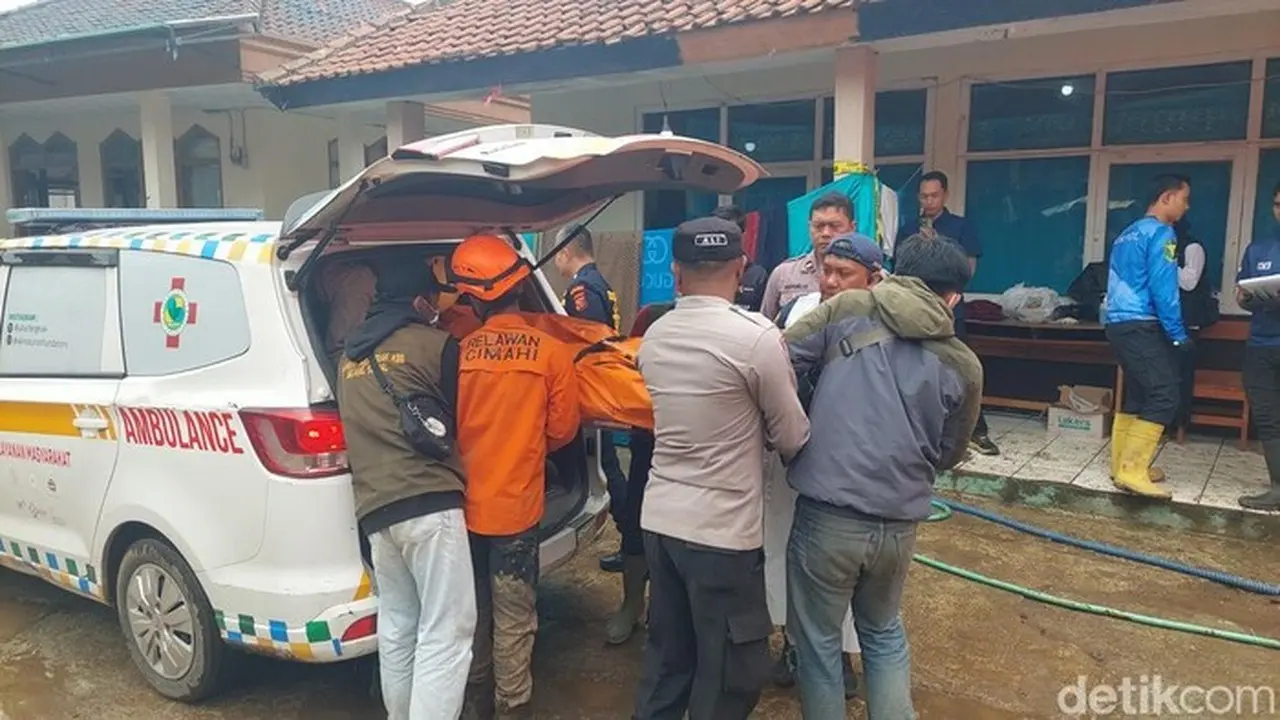 Longsor Cisarua: 4 Jasad Dievakuasi Hari Ini, Total 29 Korban Ditemukan Longsor Cisarua: 4 Jasad Dievakuasi Hari Ini, Total 29 Korban Ditemukan