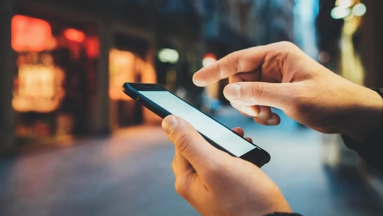 Paving Block Trotoar Cilincing Rusak, Diduga Akibat Pencurian Kabel Lampu Jalan Paving Block Trotoar Cilincing Rusak, Diduga Akibat Pencurian Kabel Lampu Jalan