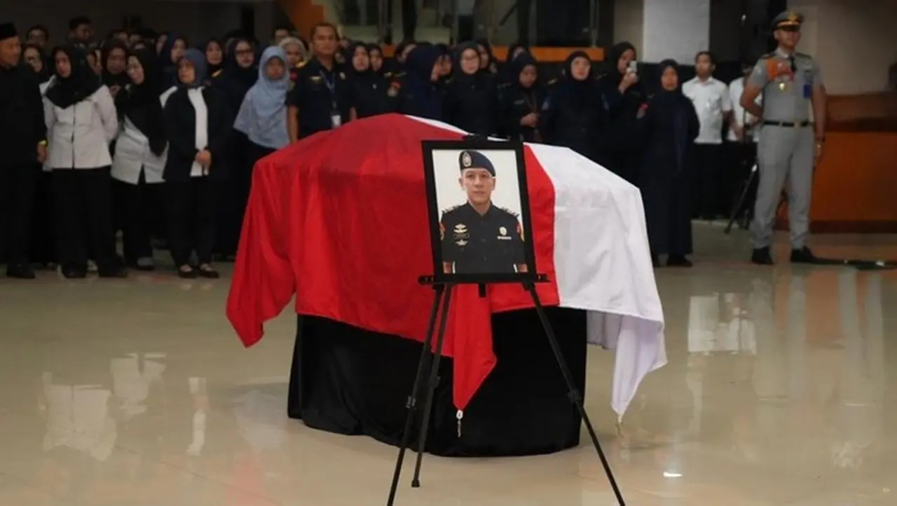 Ahli Waris ASN Korban Kecelakaan Pesawat ATR 42-500 Terima Manfaat JKK dari TASPEN Ahli Waris ASN Korban Kecelakaan Pesawat ATR 42-500 Terima Manfaat JKK dari TASPEN