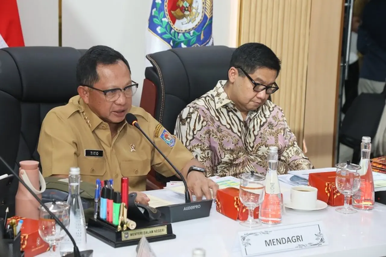 Mendagri Tito Karnavian Rinci Bantuan Rumah dan Bansos Pascabencana Sumatera Mendagri Tito Karnavian Rinci Bantuan Rumah dan Bansos Pascabencana Sumatera