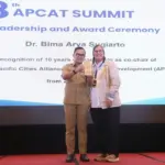 Bima Arya Dianugerahi Penghargaan APCAT atas Dedikasinya Kendalikan Tembakau di Asia Pasifik