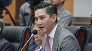 Budi Djiwandono Tanggapi Candaan Utut Adianto Soal Peluang Masuk Eksekutif