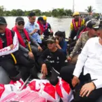 Mensos Tinjau Langsung Korban Banjir Kalsel, Pastikan Kebutuhan Dasar 218 Jiwa Terpenuhi