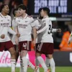 Arsenal Terancam Digusur Manchester City Usai Kalah Dramatis dari MU Arsenal Terancam Digusur Manchester City Usai Kalah Dramatis dari MU